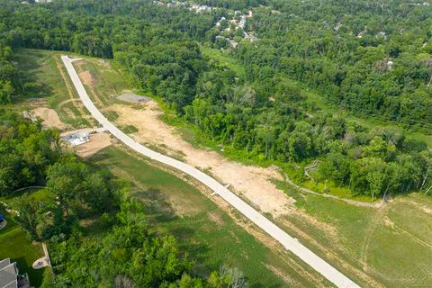 Photo of 5402 Seminole Valley Trl NE, Cedar Rapids, IA 52411 (MLS # 202500492)