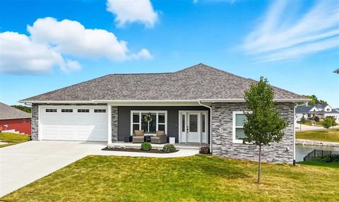 Photo of 600 Majestic Oak Ridge, Solon, IA 52333 (MLS # 202505726)