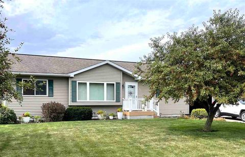 Photo of 101 SE Union St, IA 52640 (MLS # 202506018)