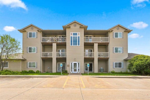 Photo of 920 W Cherry St 2 #2, NorthLiberty, IA 51317 (MLS # 202605364)