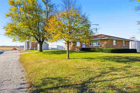 Photo of 25871 200th Ave, Sigourney, IA 52591 (MLS # 202506859)