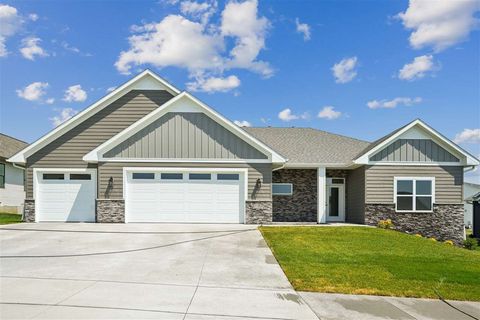 Photo of 702 Lakeview Ct, Tiffin, IA 52340 (MLS # 202603806)