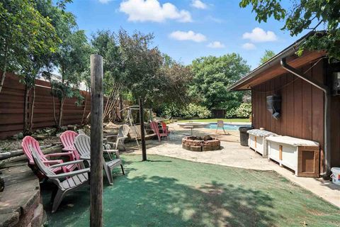 Photo of 111 W 11th St, Tipton, IA 52772 (MLS # 202601081)