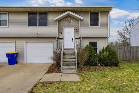 Photo of 45 Parkview Ct, NorthLiberty, IA 52317 (MLS # 202602167)