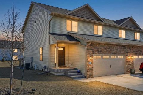 Photo of 712 Hillside Dr, Tiffin, IA 52340 (MLS # 202601088)