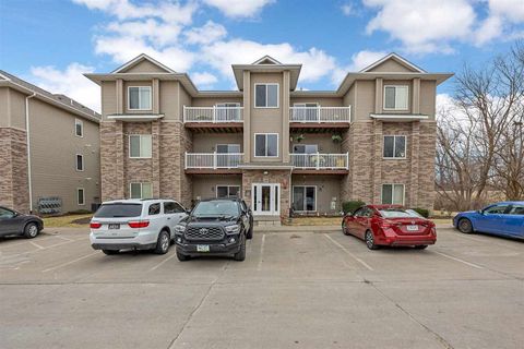 Photo of 285 Sadler Ln 202 #202, NorthLiberty, IA 52317 (MLS # 202601920)