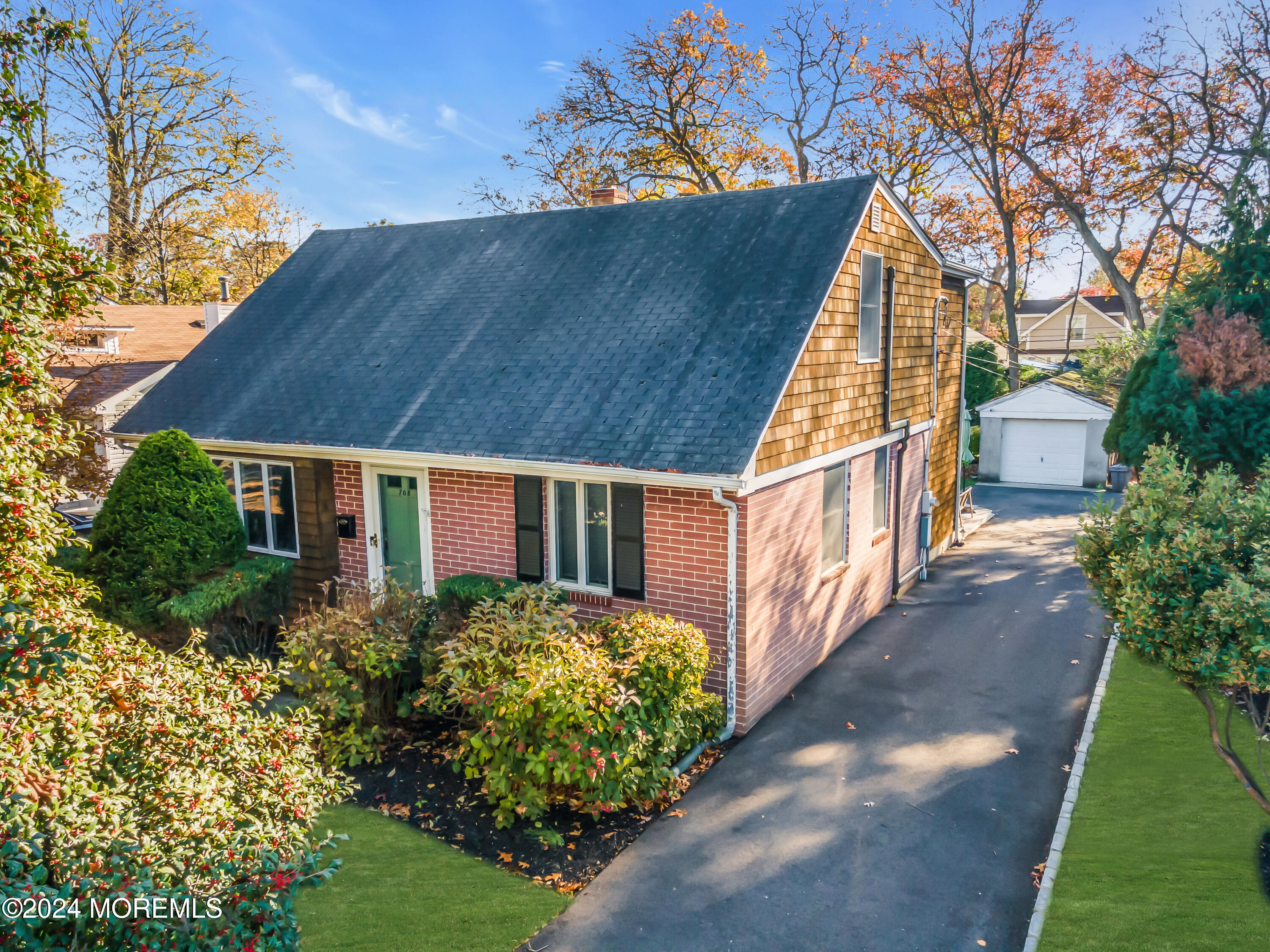 708 New York Boulevard