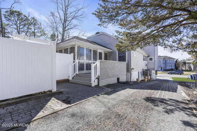 20 River Avenue, Island Heights, New Jersey image 8
