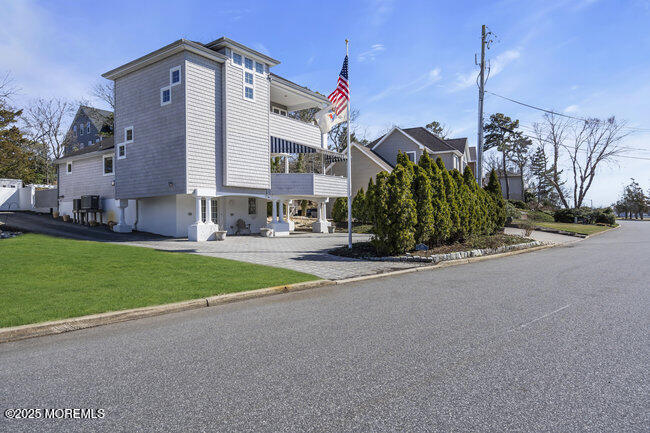20 River Avenue, Island Heights, New Jersey image 4