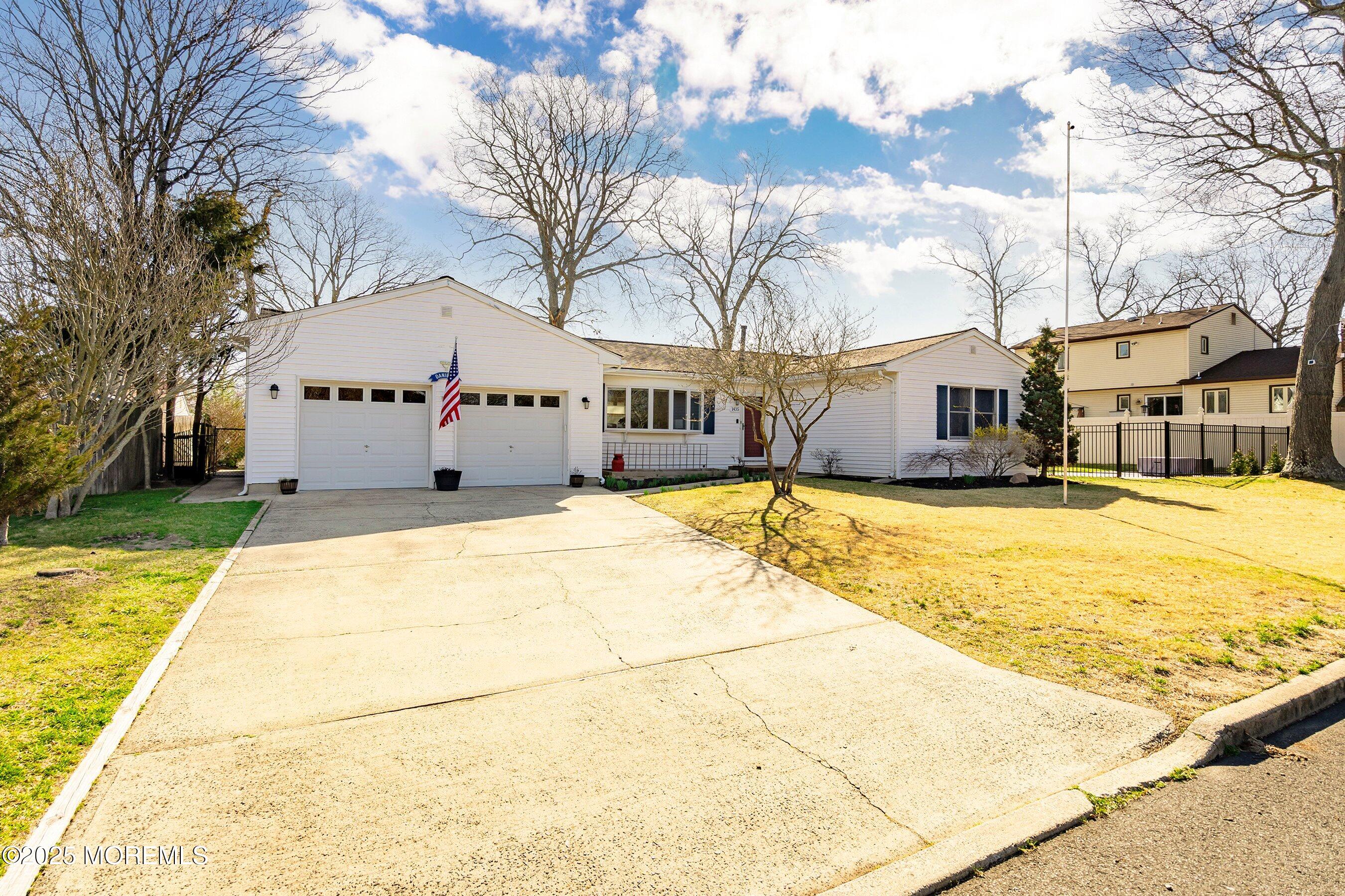 1435 Flintoft Avenue, Brick, New Jersey image 4