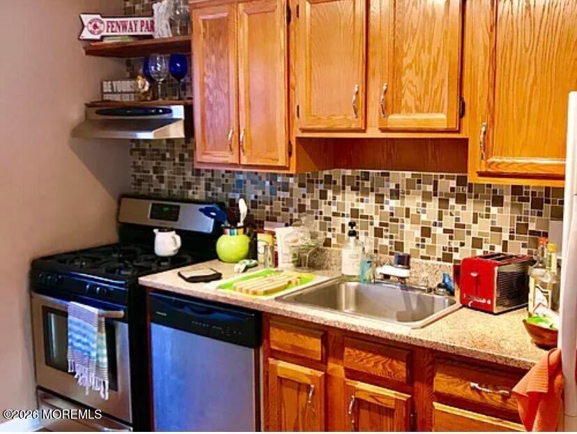 100 N Manor Drive 100