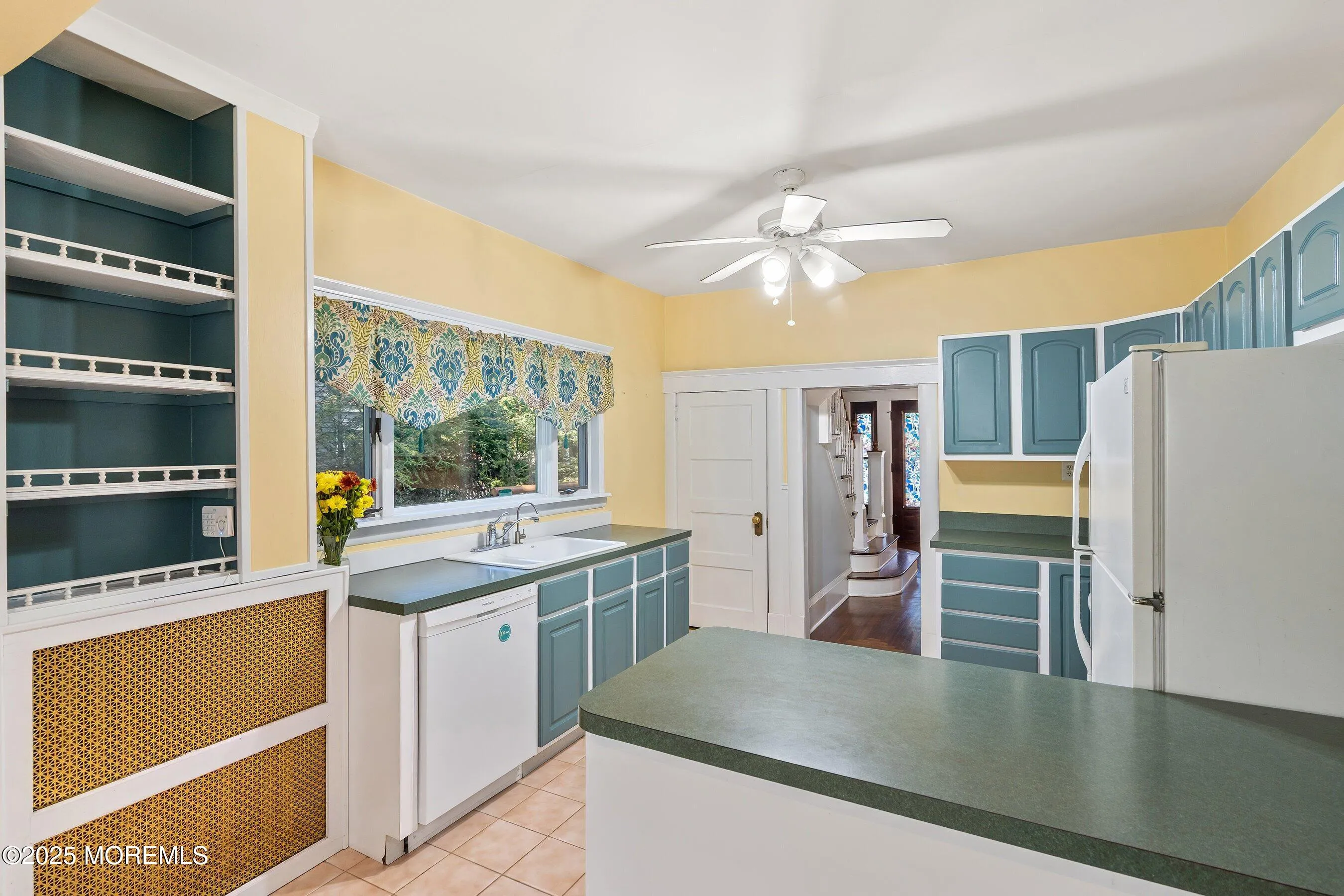 Freehold, New Jersey 07728, United States, 2 Bedrooms Bedrooms, ,1 BathroomBathrooms,Residential,Active,221501