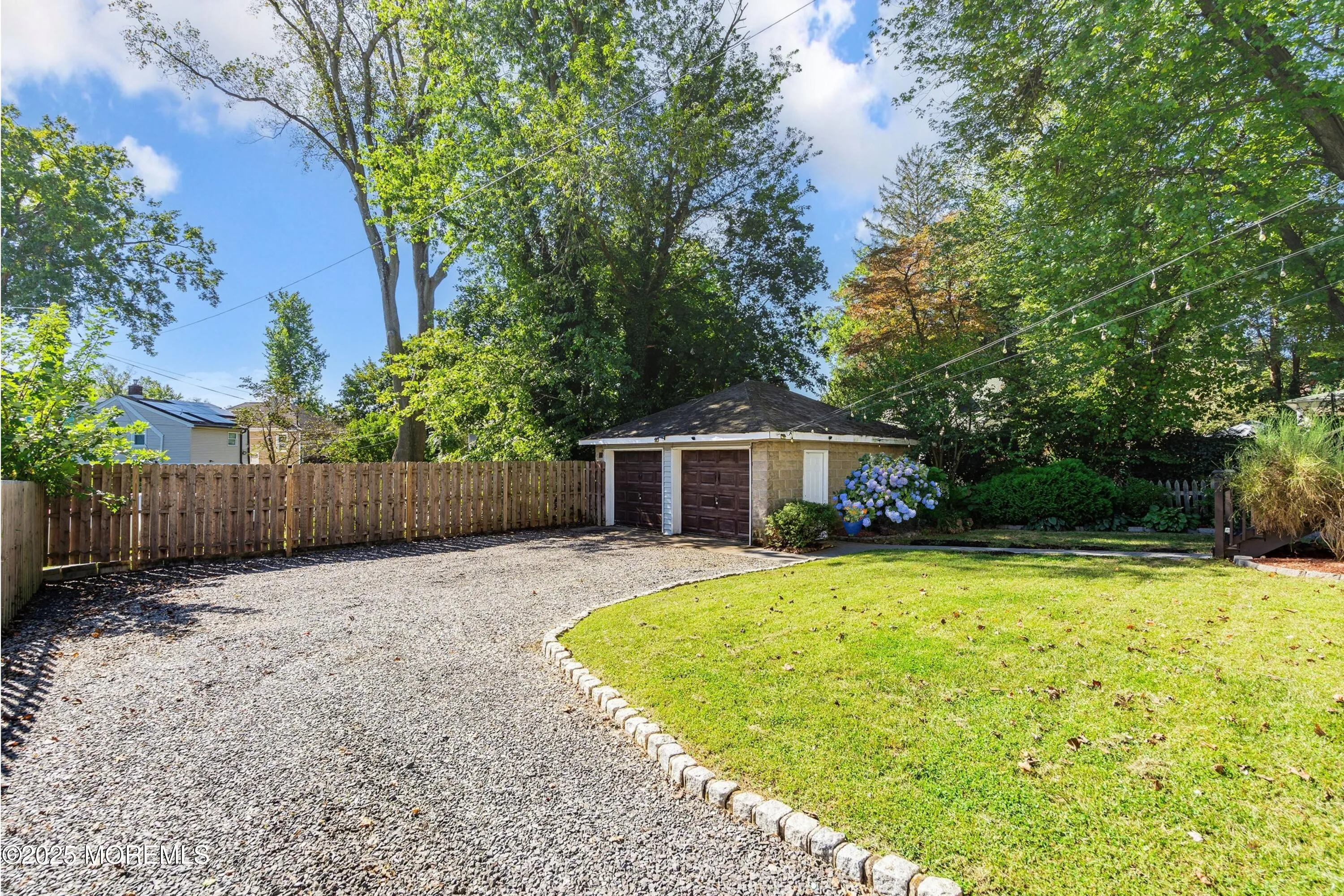 Freehold, New Jersey 07728, United States, 2 Bedrooms Bedrooms, ,1 BathroomBathrooms,Residential,Active,221501