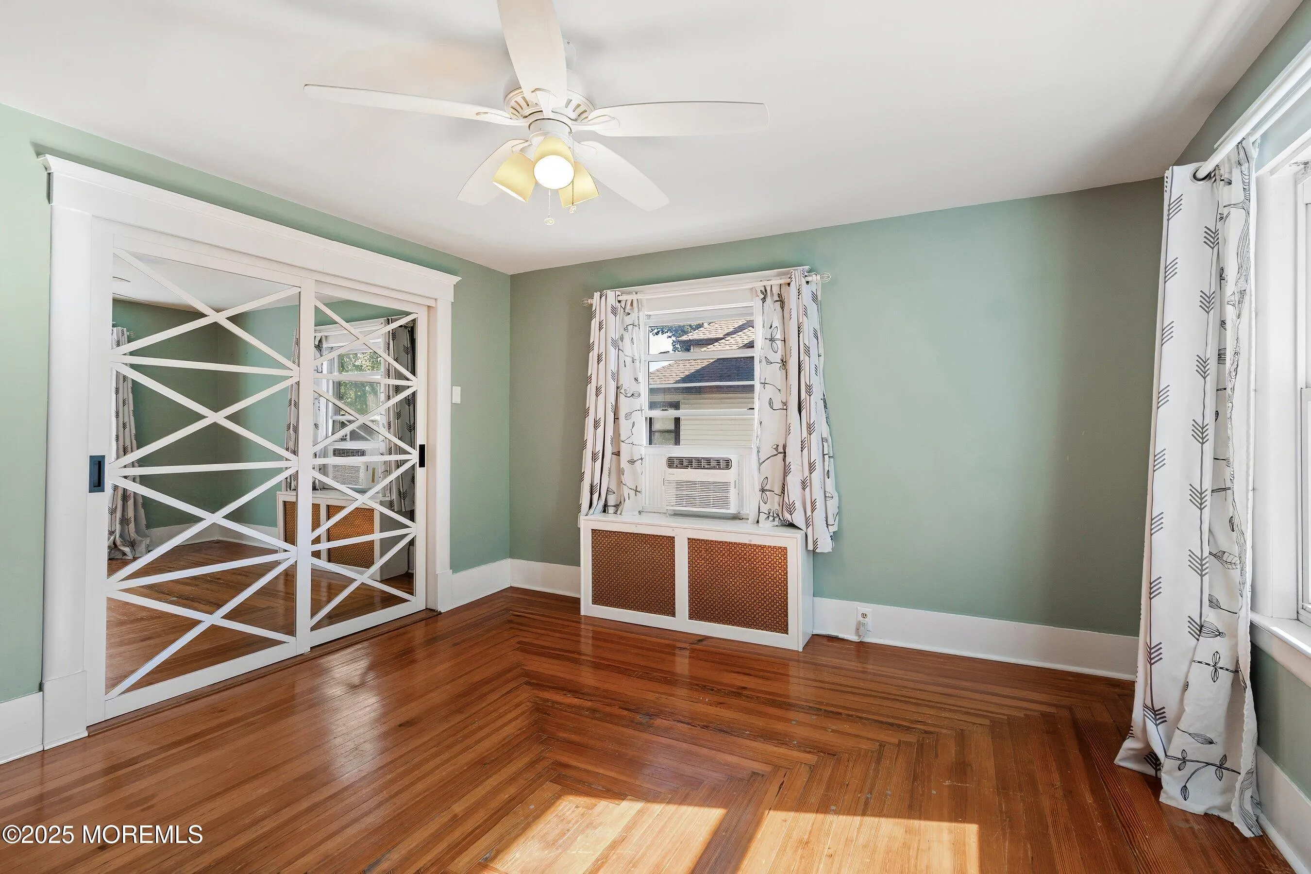 Freehold, New Jersey 07728, United States, 2 Bedrooms Bedrooms, ,1 BathroomBathrooms,Residential,Active,221501