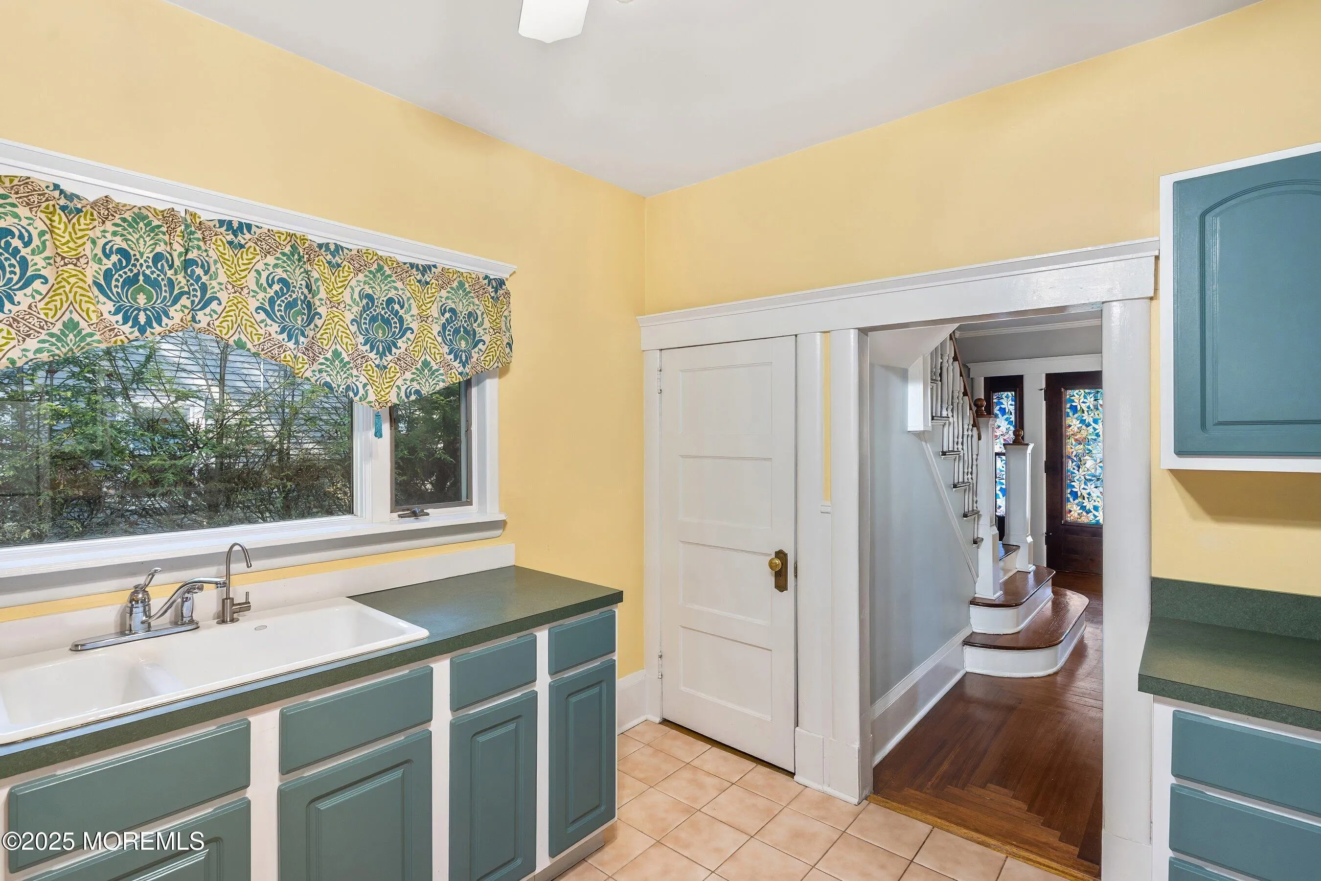 Freehold, New Jersey 07728, United States, 2 Bedrooms Bedrooms, ,1 BathroomBathrooms,Residential,Active,221501