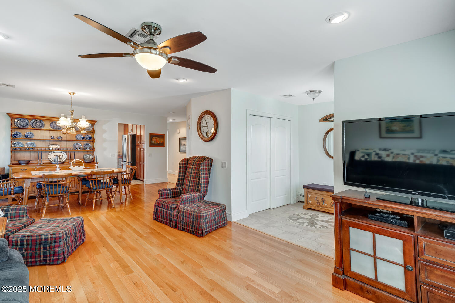 1 Cardigan Drive, Toms River, New Jersey image 7