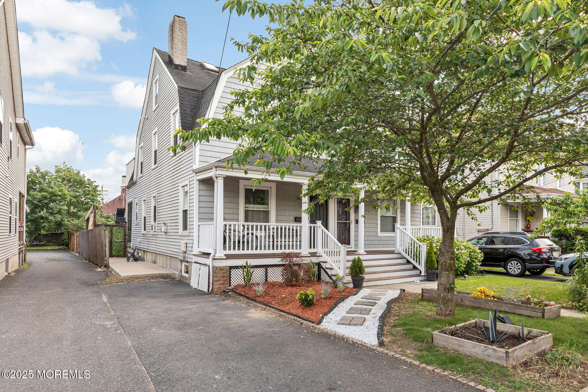 51 Oakland Street
