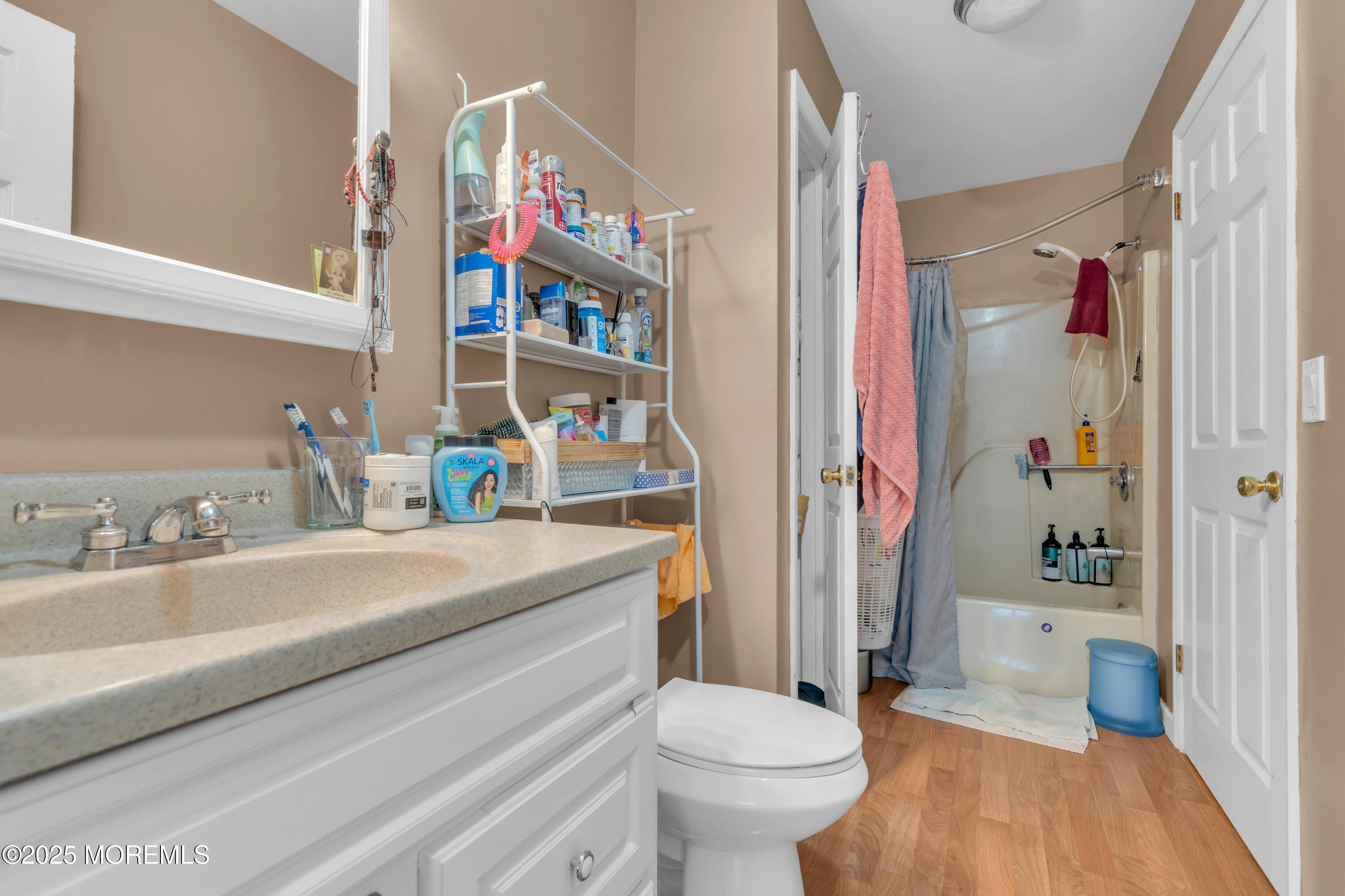 707 Zlotkin Circle #7, Freehold, New Jersey image 25