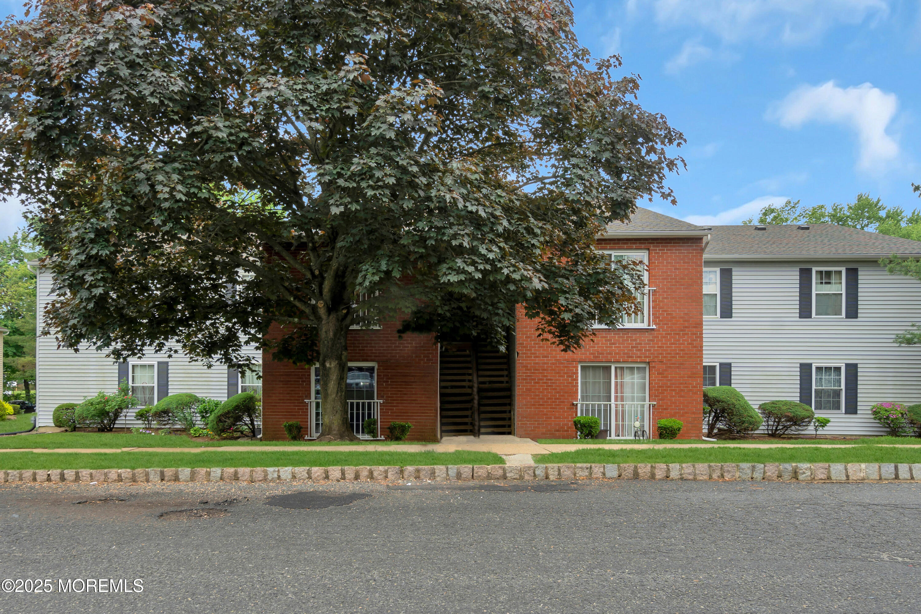 707 Zlotkin Circle #7, Freehold, New Jersey image 2