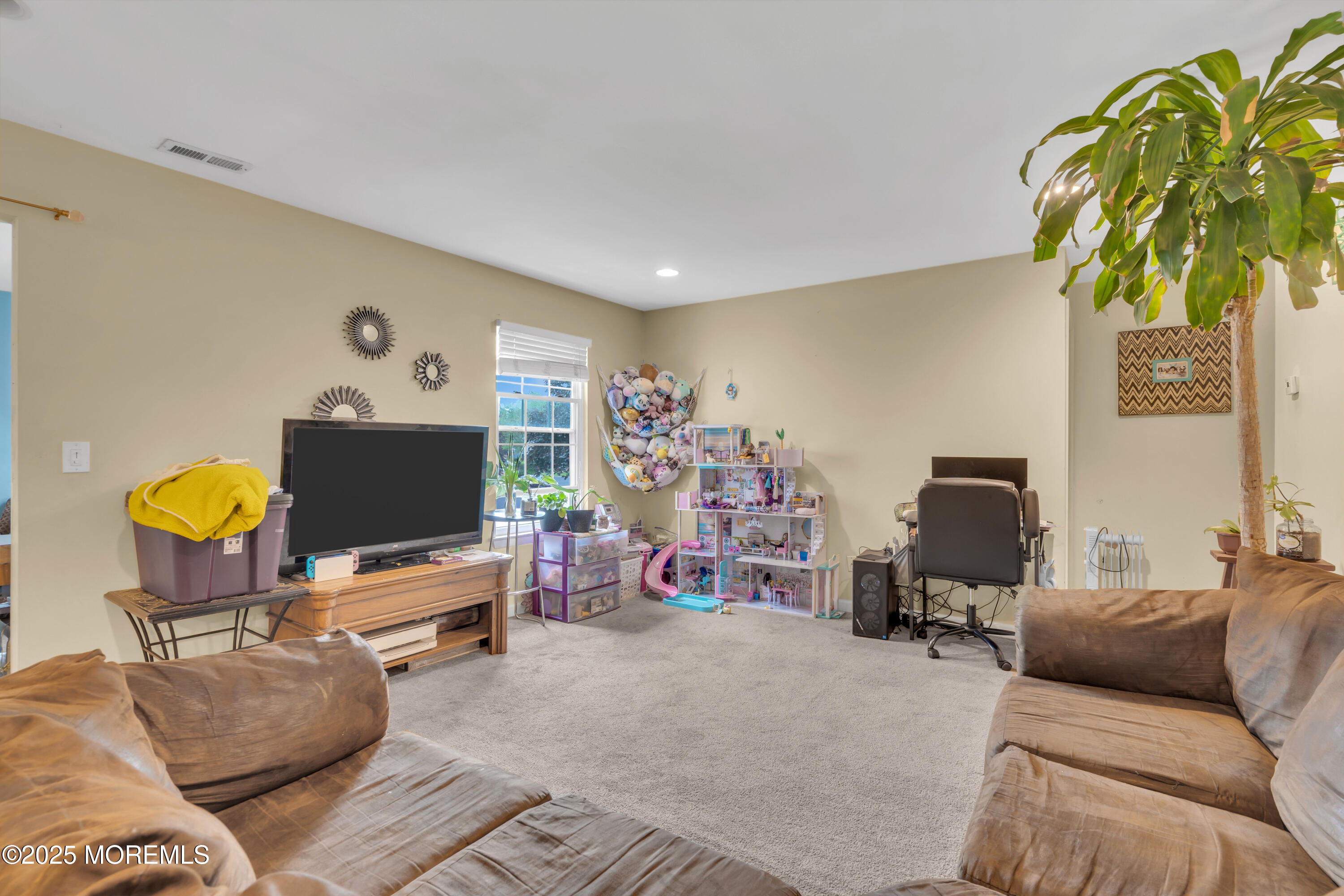 707 Zlotkin Circle #7, Freehold, New Jersey image 9