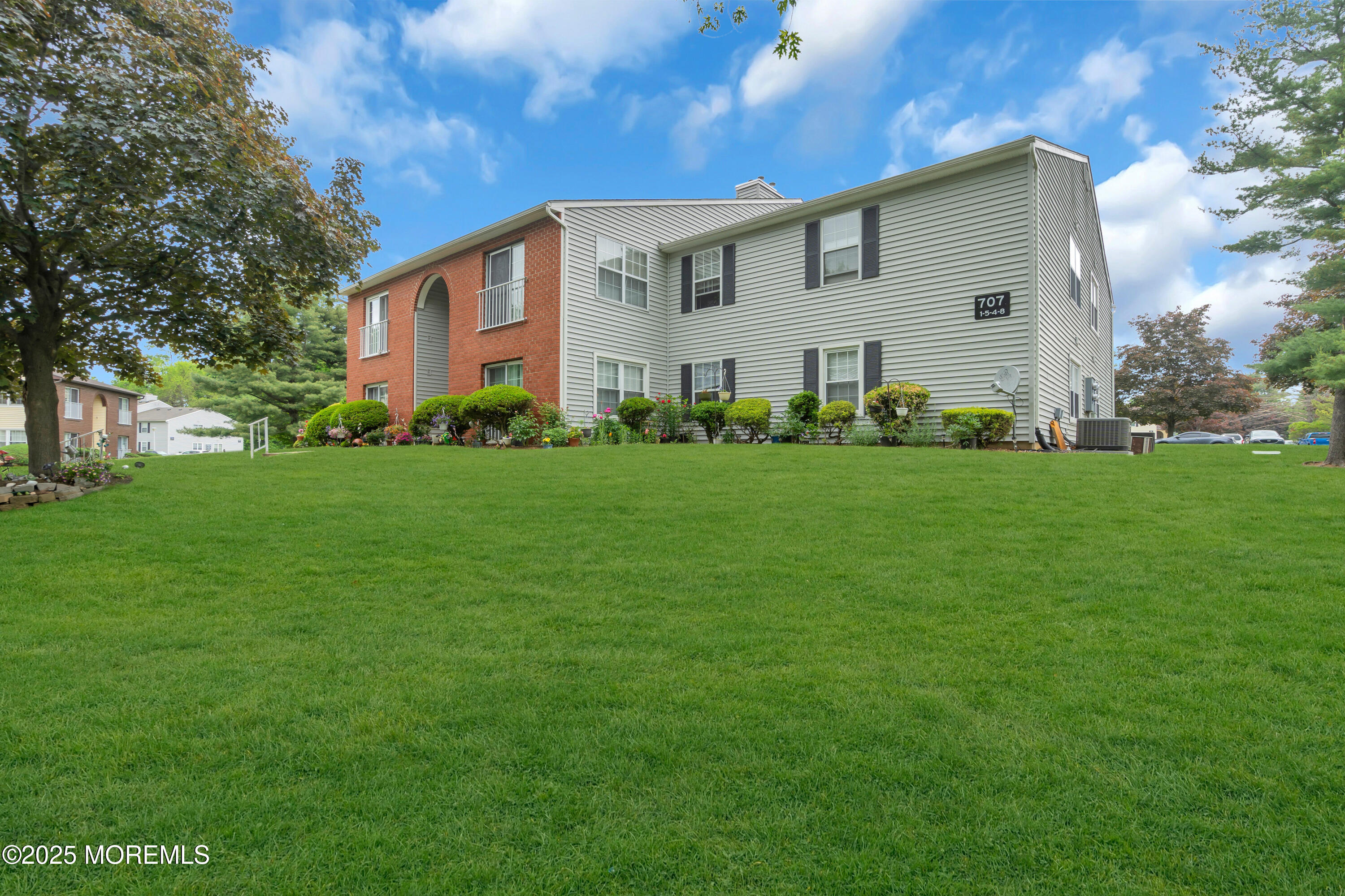 707 Zlotkin Circle #7, Freehold, New Jersey image 28