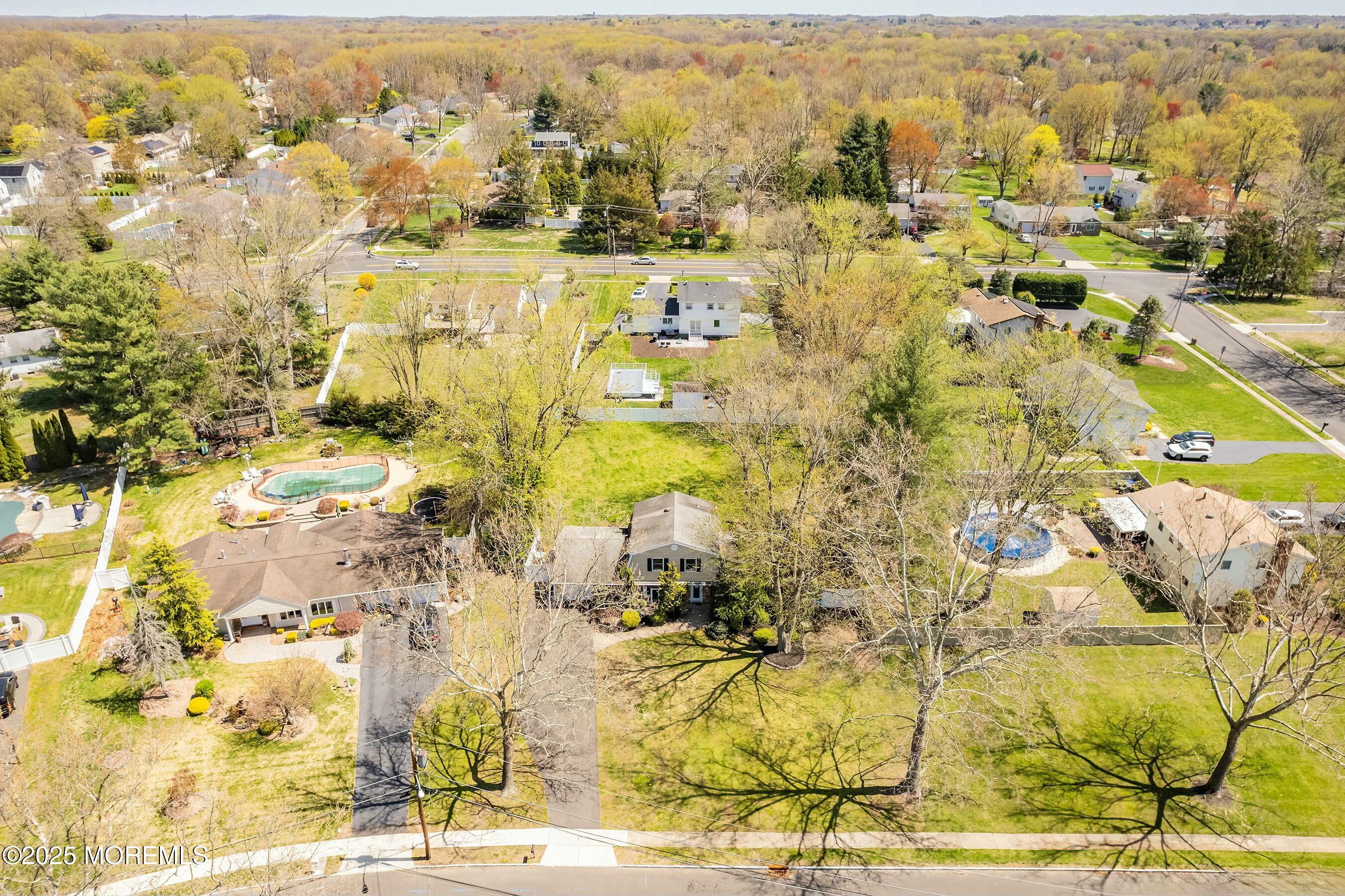 2 Saratoga Drive, Manalapan, New Jersey image 4