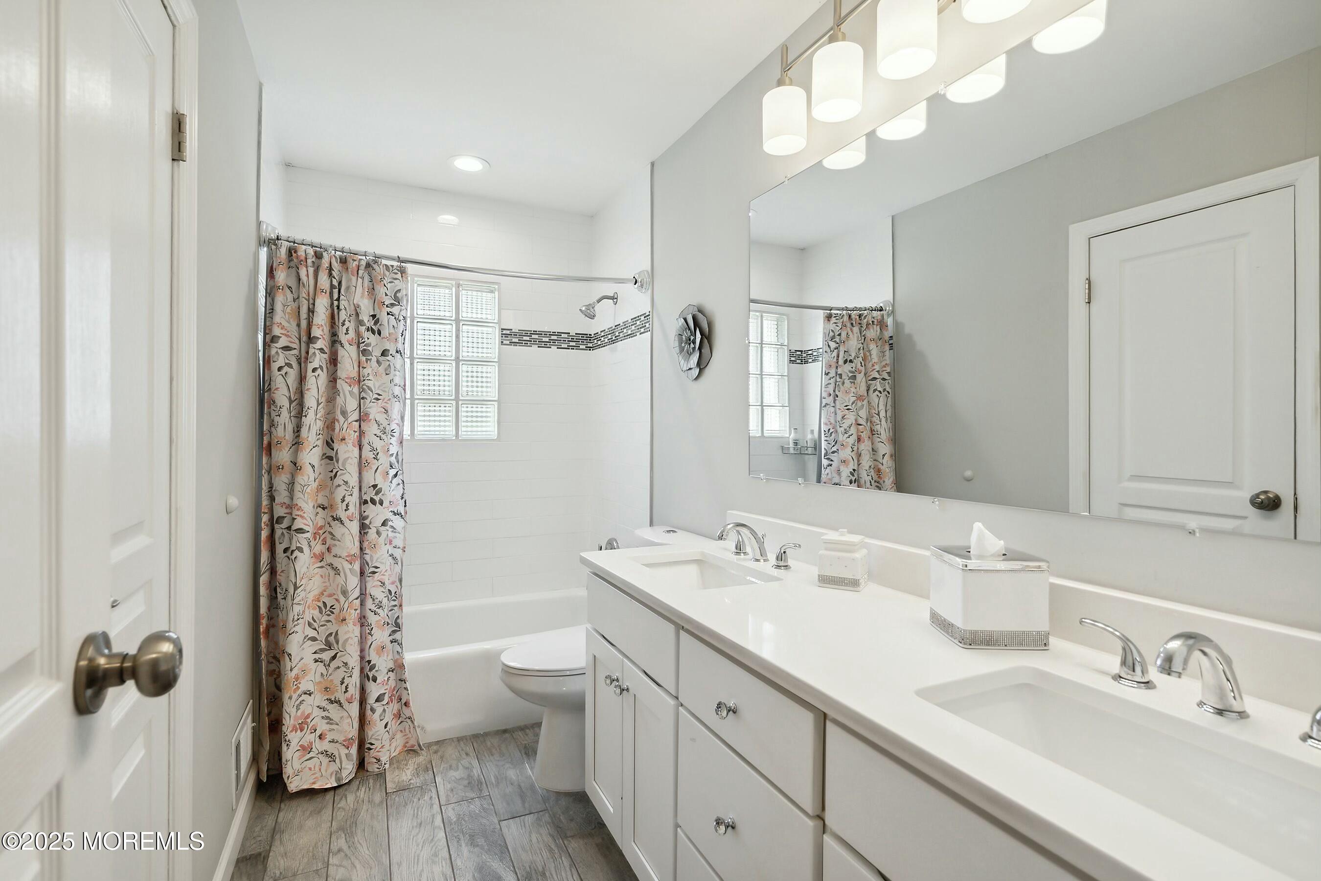 2 Saratoga Drive, Manalapan, New Jersey image 30