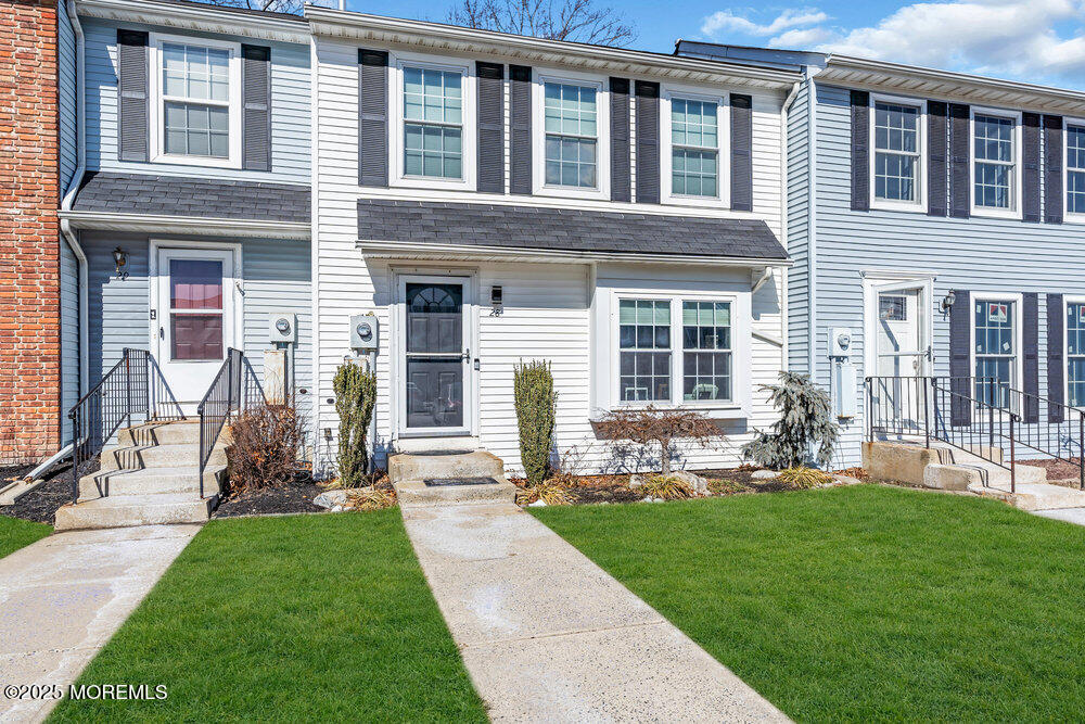 28 Byrnes Lane, Sayreville, New Jersey image 2