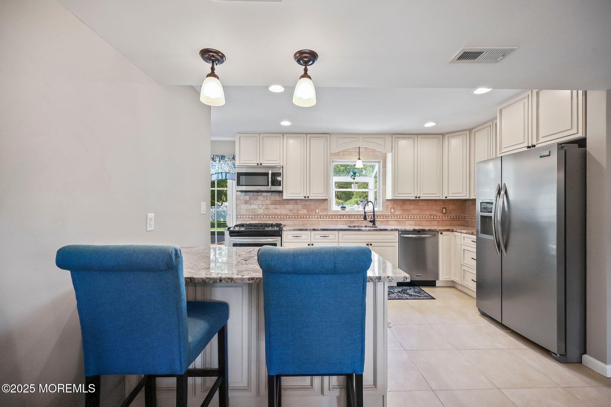 37 Longfellow Terrace, Morganville, New Jersey image 11