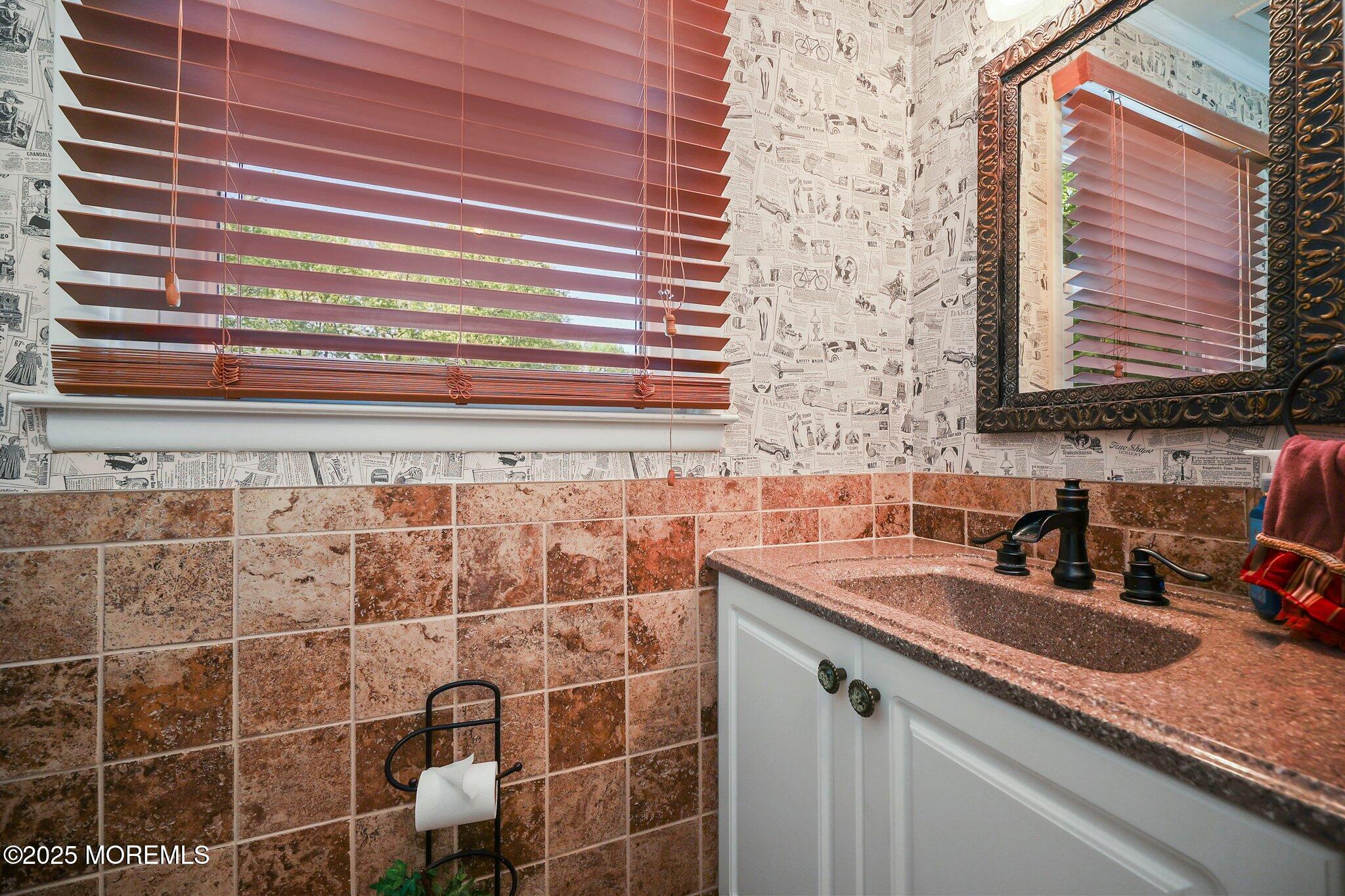 37 Longfellow Terrace, Morganville, New Jersey image 18