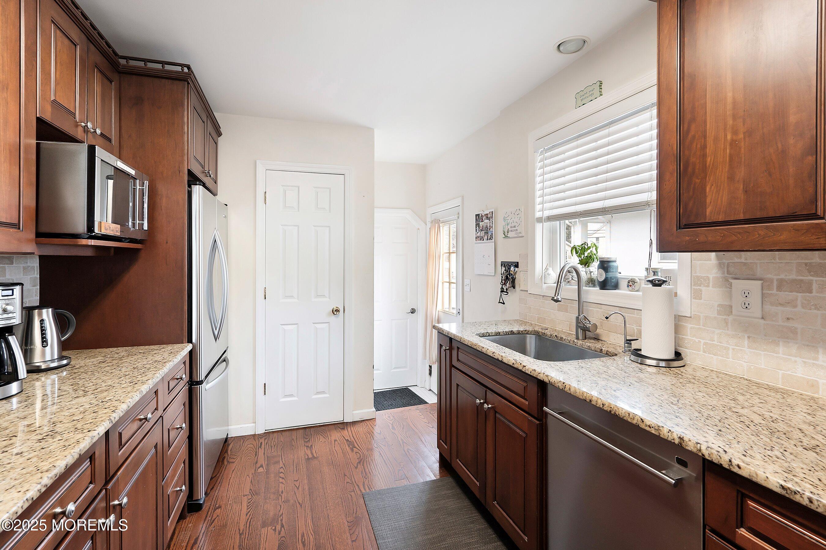 682 Art Street, Long Branch, New Jersey image 11