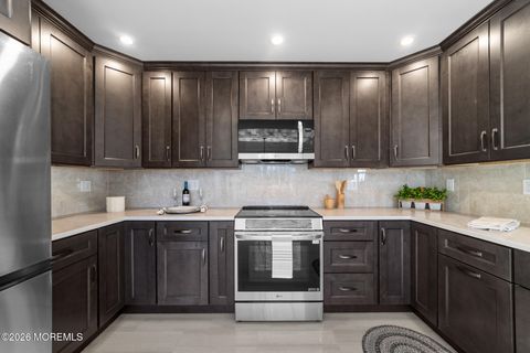 Photo of 398 Fuchsia Plaza #398C, Monroe, NJ 08831 (MLS # 22601611)