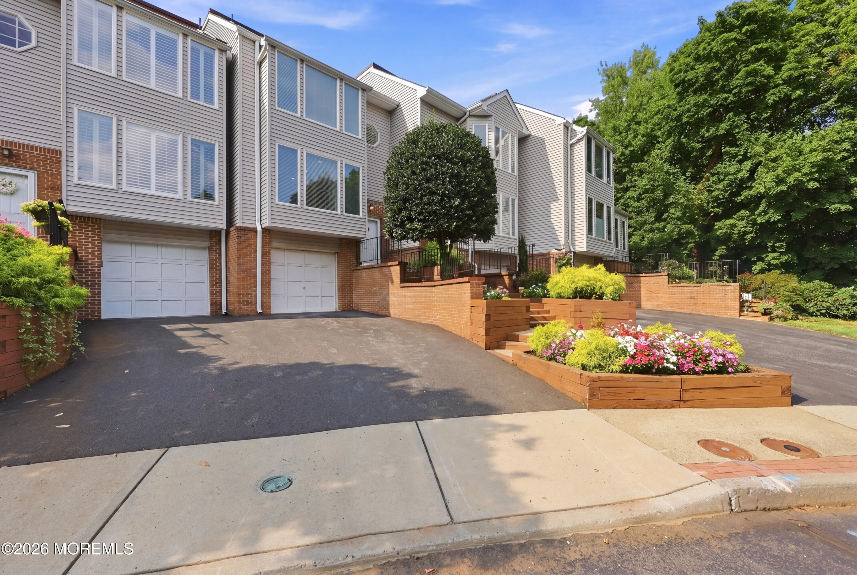 128 Ambassador Drive 1042
