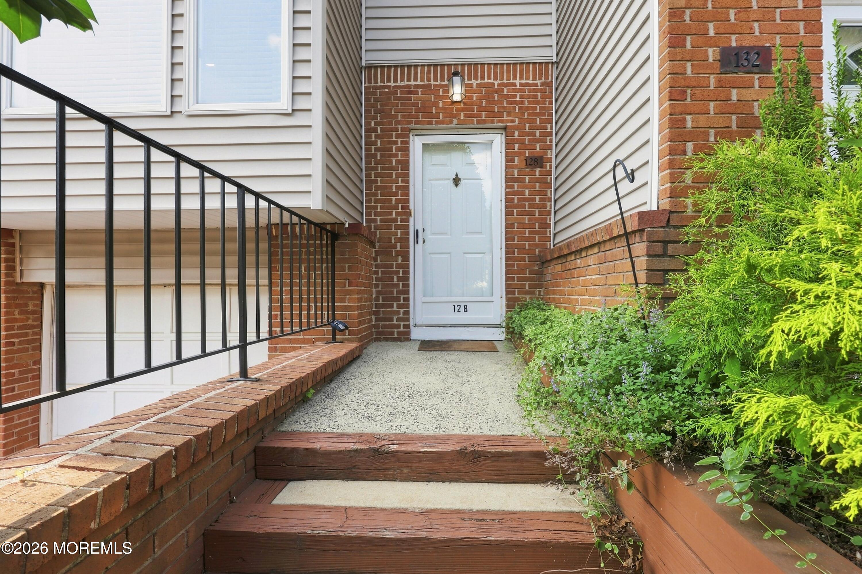 128 Ambassador Drive 1042