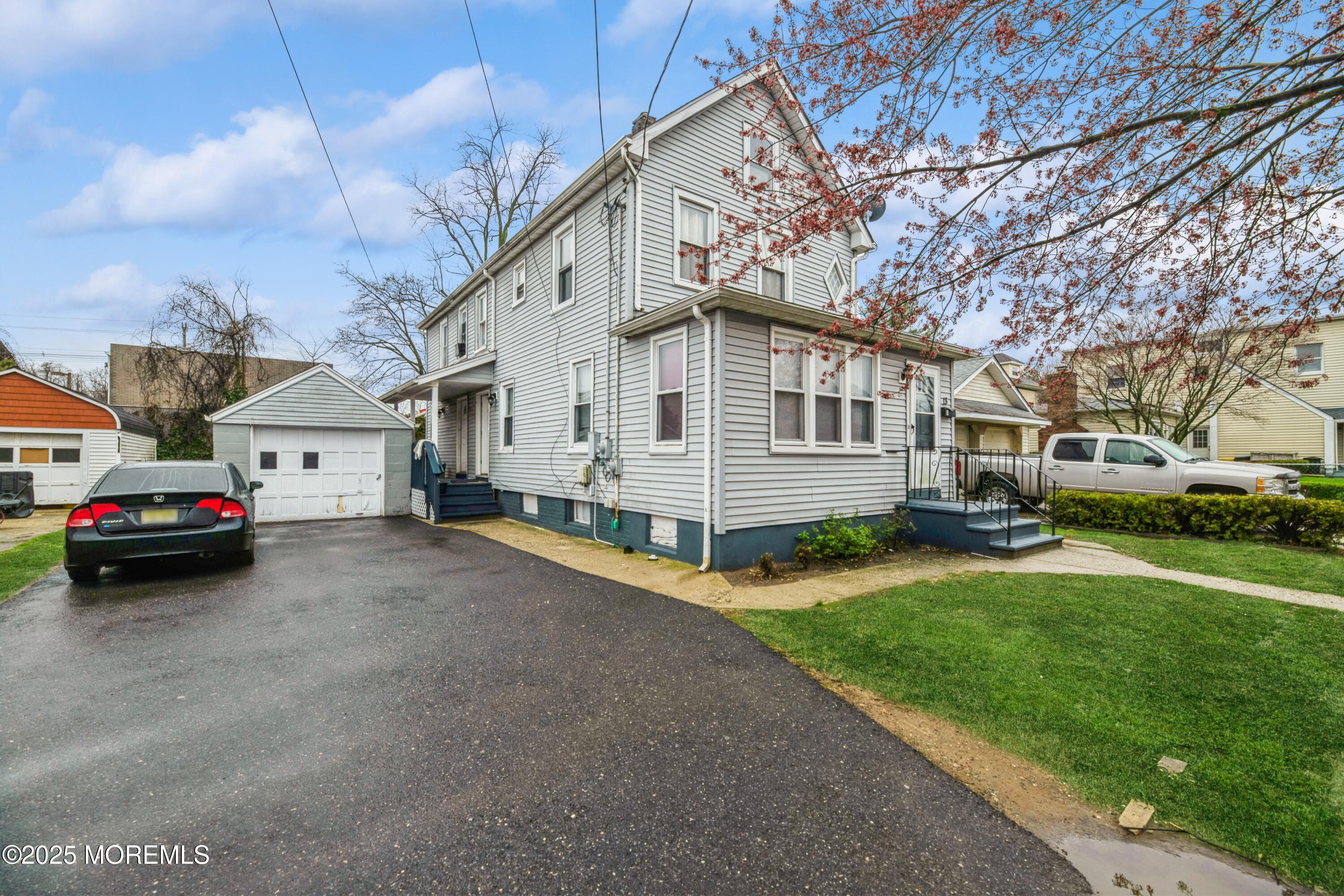 13 Drummond Avenue