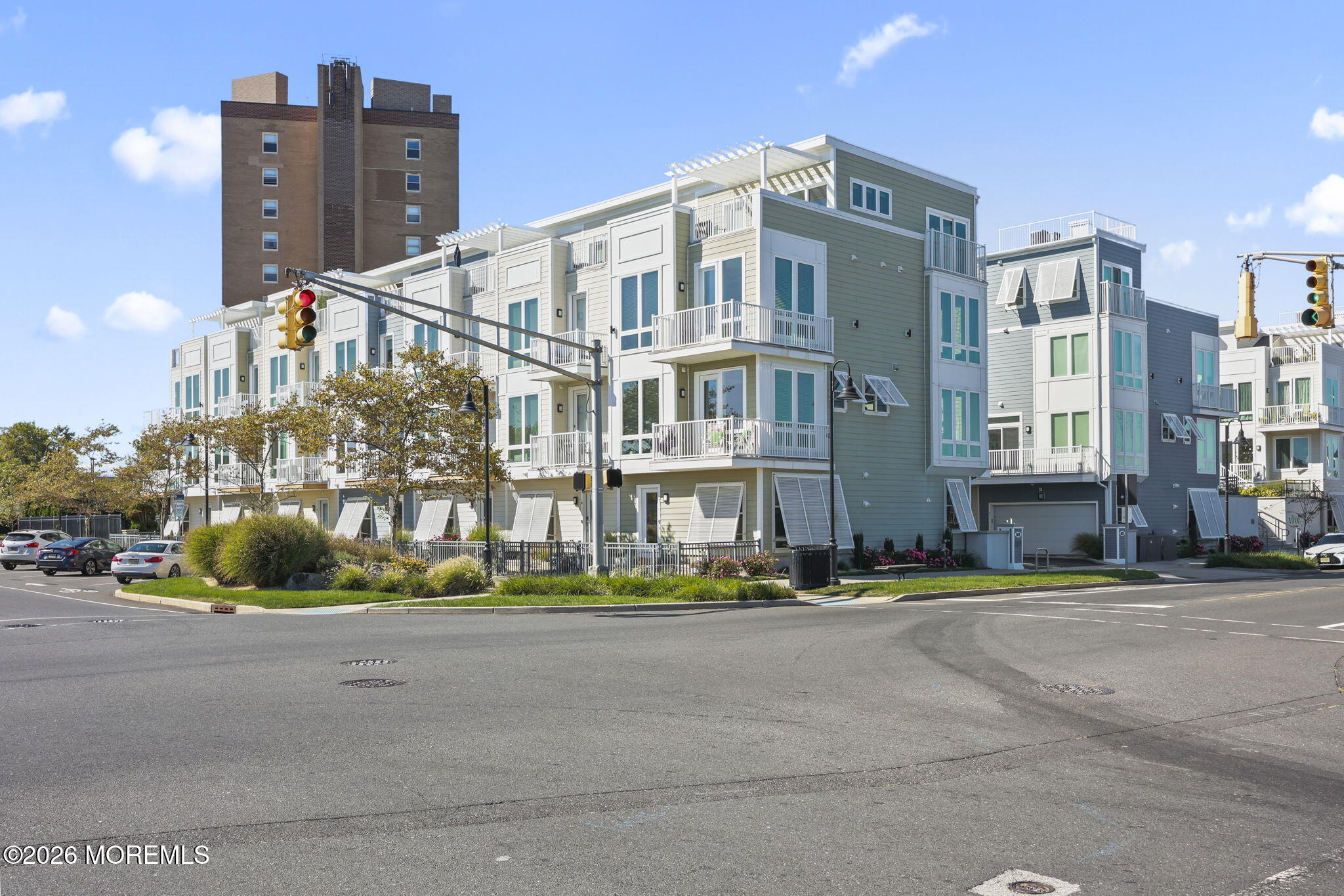 801 Kingsley Street 7