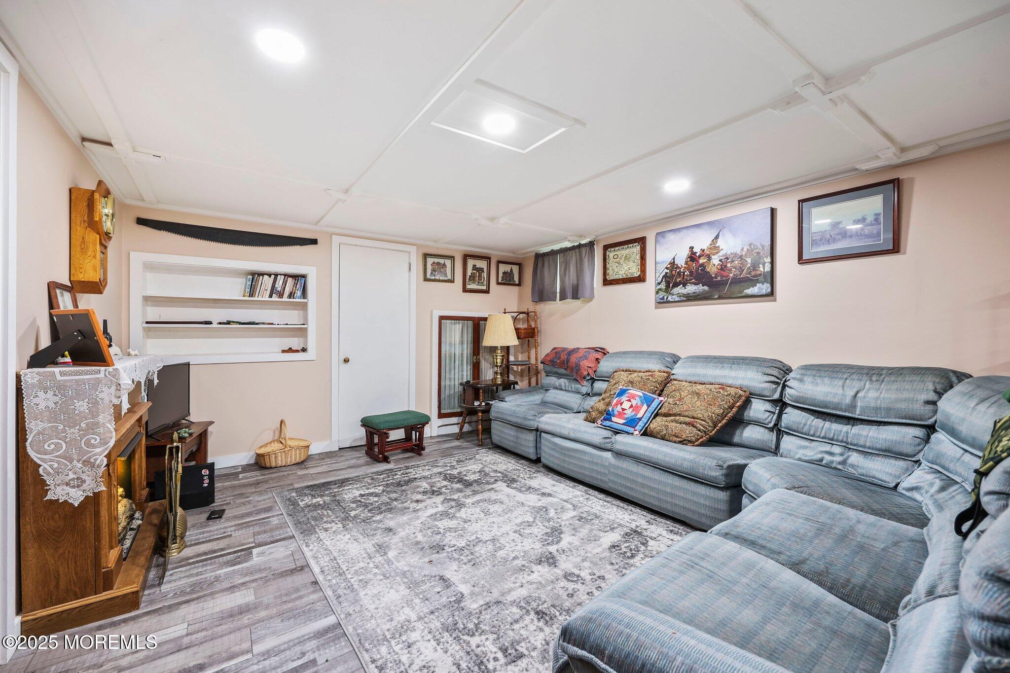 14 Seventh Avenue, Florence, New Jersey image 9