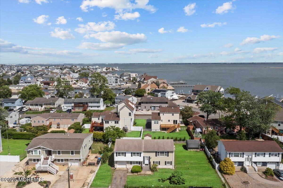 19 Lagoon Drive, Toms River, New Jersey image 3