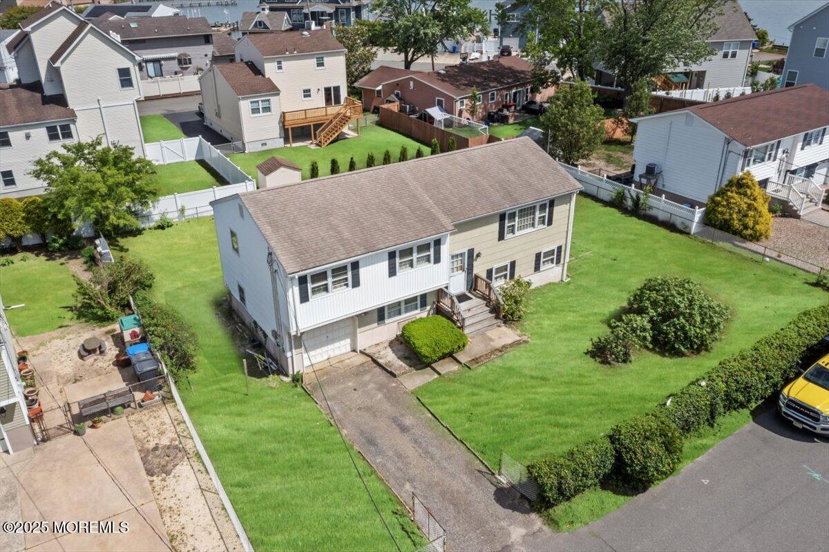 19 Lagoon Drive, Toms River, New Jersey image 2