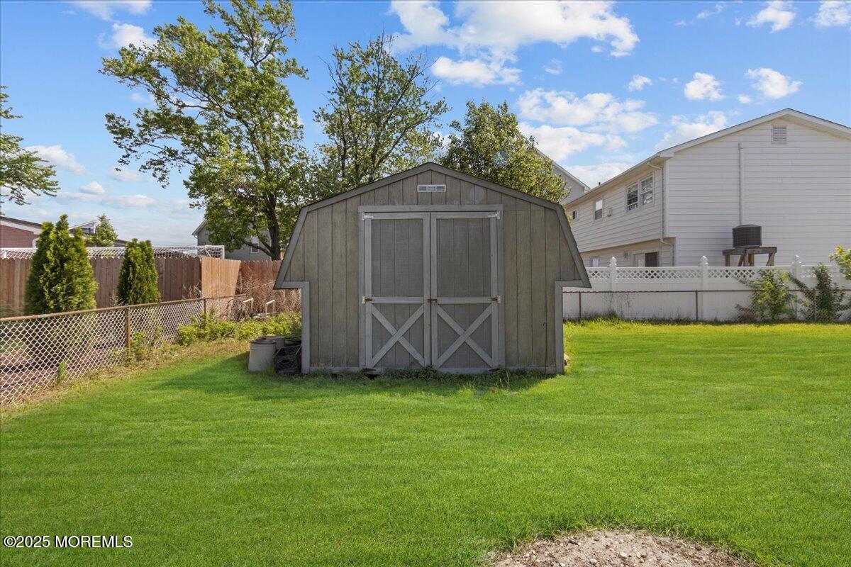 19 Lagoon Drive, Toms River, New Jersey image 13