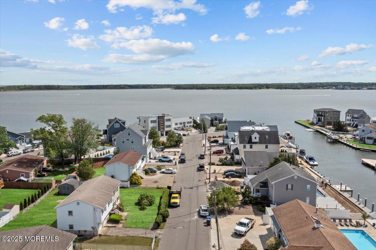 19 Lagoon Drive, Toms River, New Jersey image 6