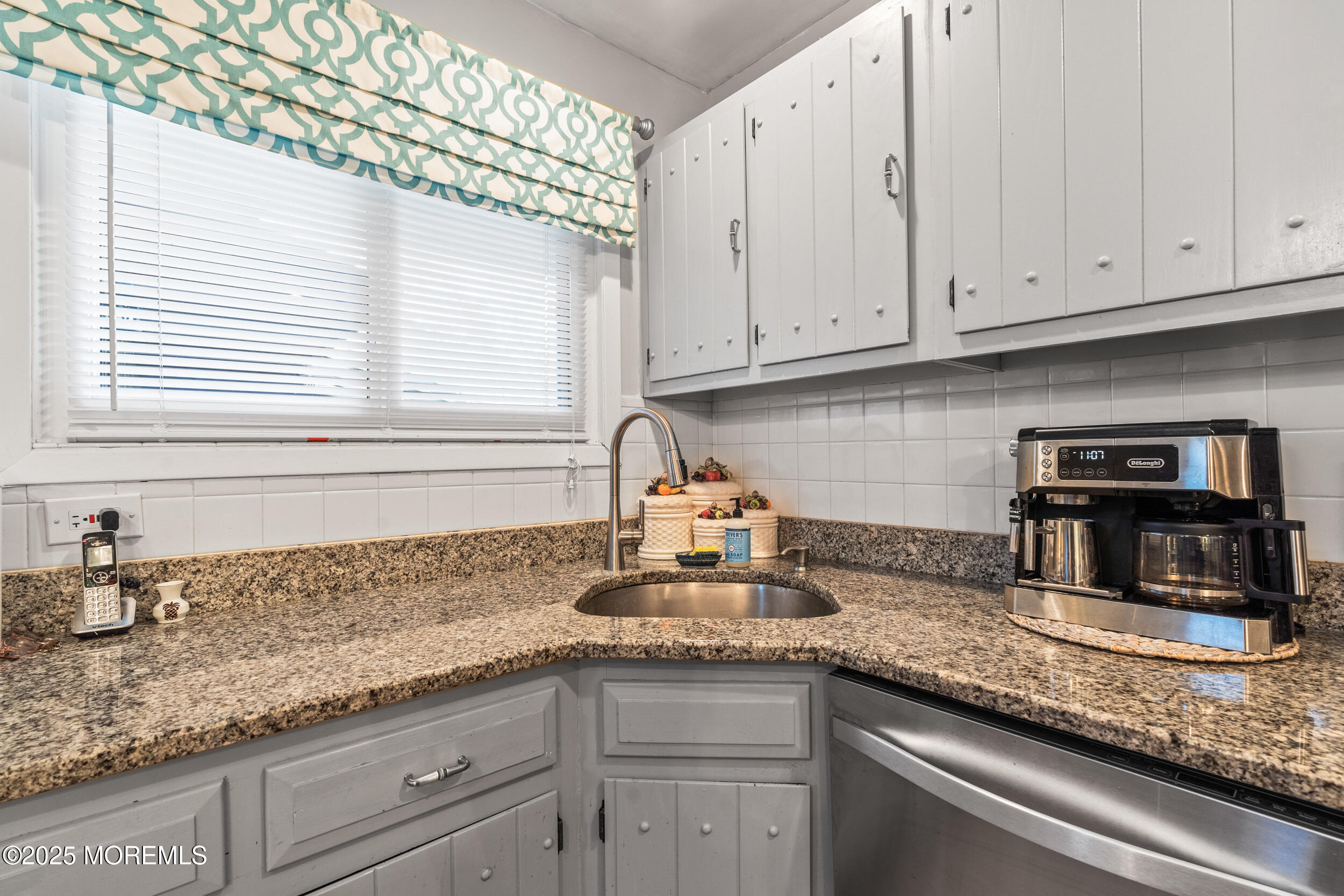 50 Medford Court, Red Bank, New Jersey image 12