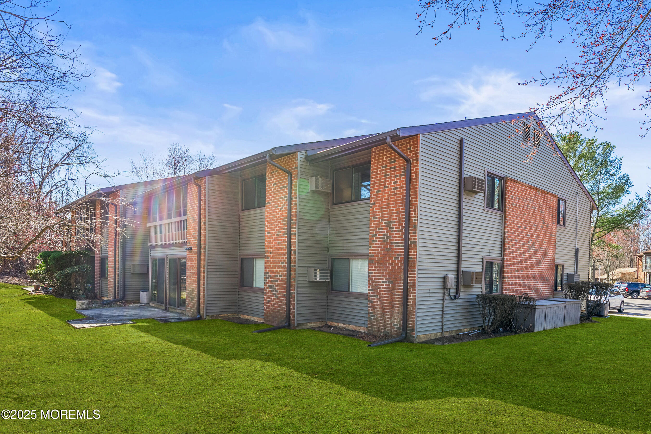 50 Medford Court, Red Bank, New Jersey image 3