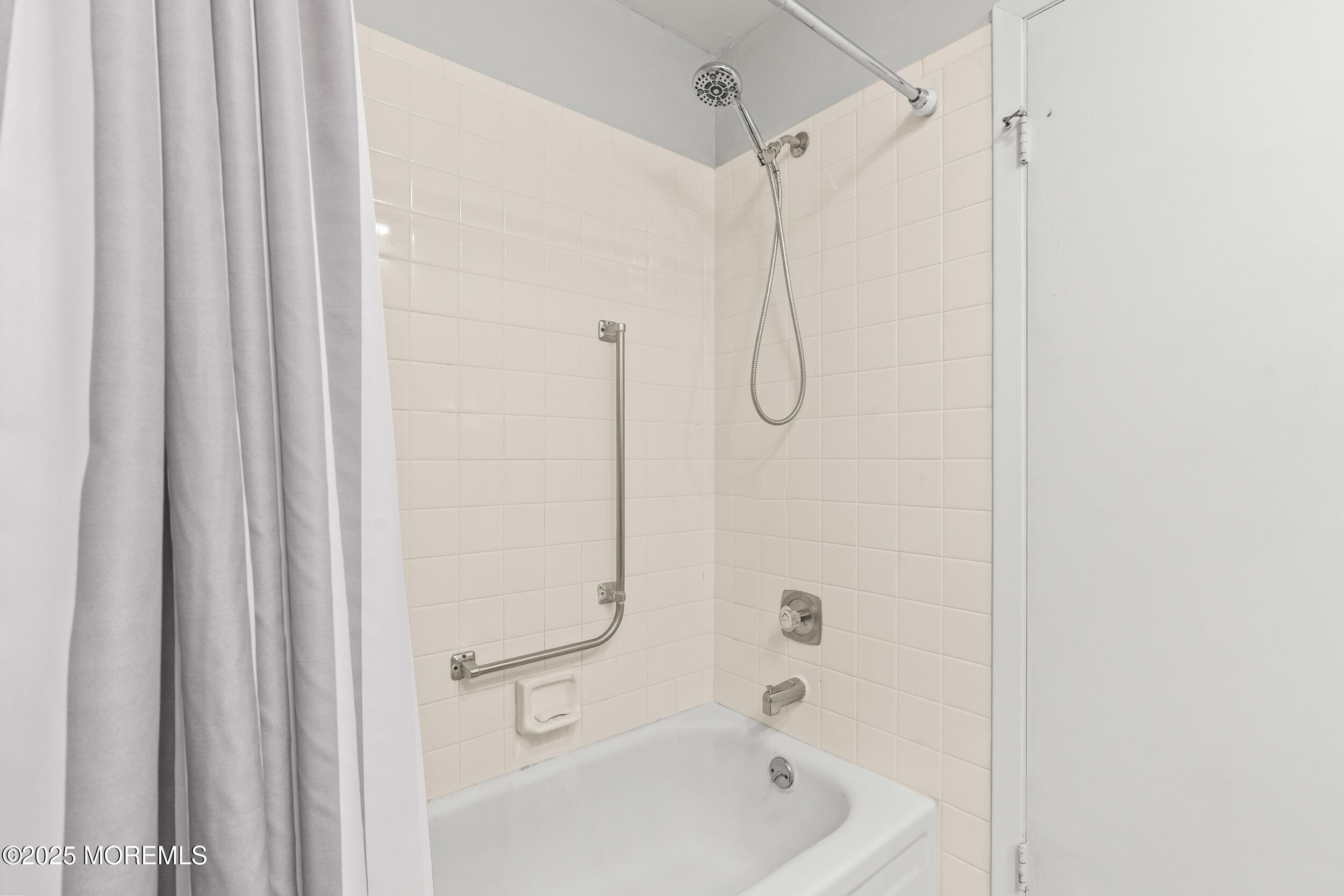 50 Medford Court, Red Bank, New Jersey image 28