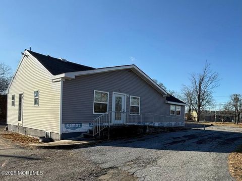 Homes For Sale - 10 Sidney Lane<br/> Willingboro, NJ 08046