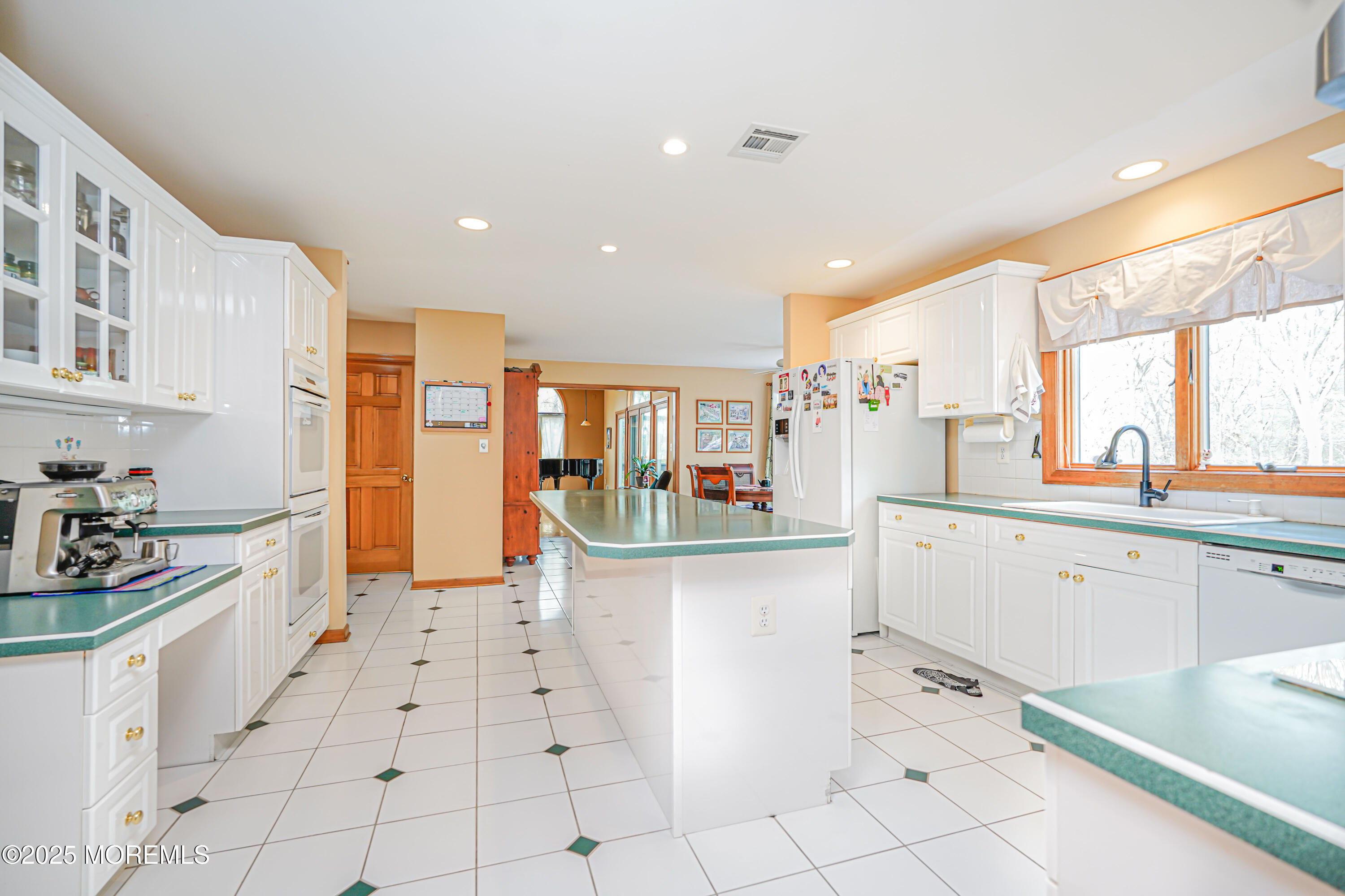 100 Five Points Road, Freehold, New Jersey image 13