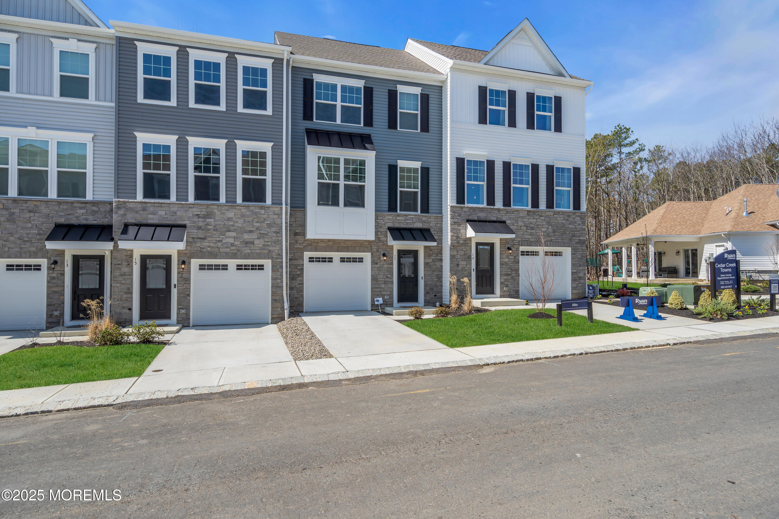 17 Halifax Road, Bayville, New Jersey image 4
