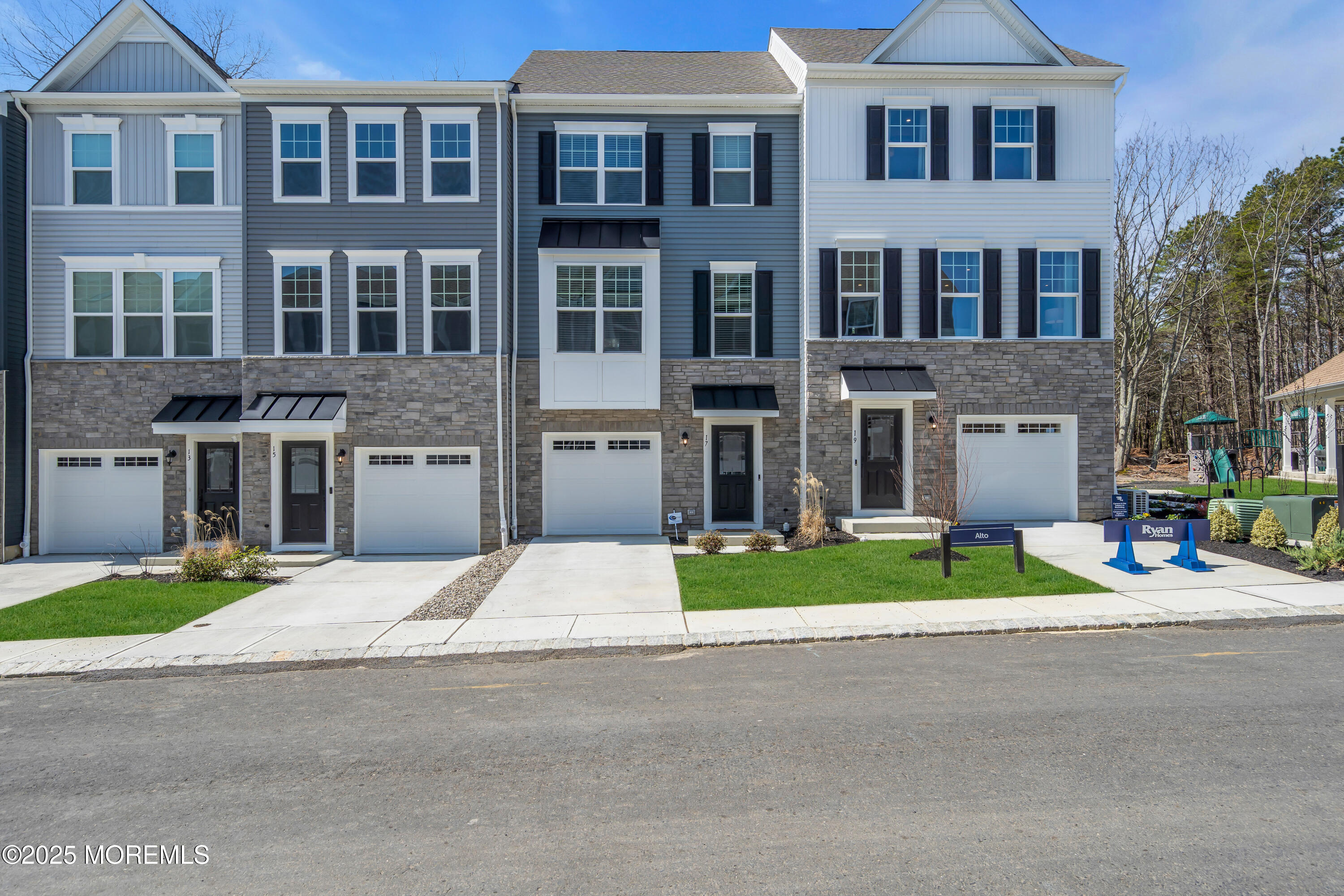 17 Halifax Road, Bayville, New Jersey image 3