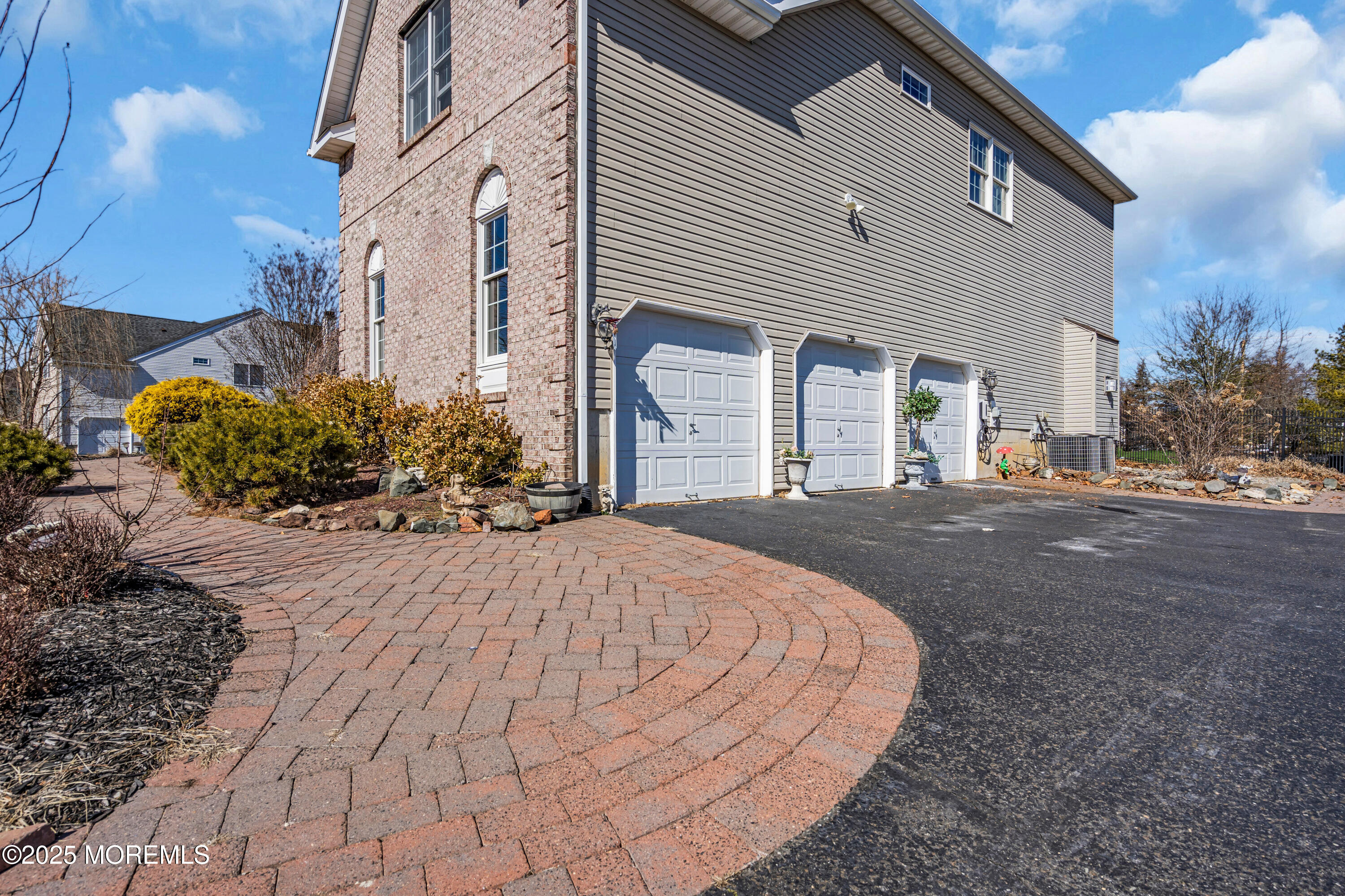 82 Stream Bank Drive, Freehold, New Jersey image 9