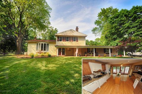 Photo of 17 High Point Road, Lincroft, NJ 07738 (MLS # 22531311)